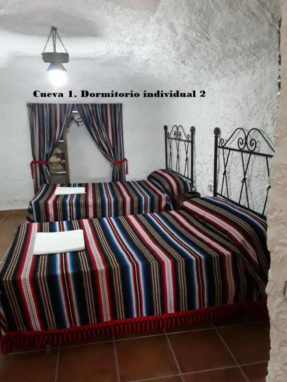Cuevas Lourdes Villa Benamaurel Buitenkant foto