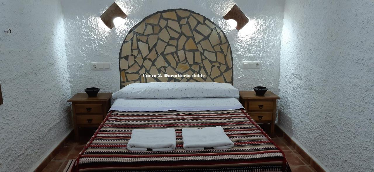 Cuevas Lourdes Villa Benamaurel Buitenkant foto