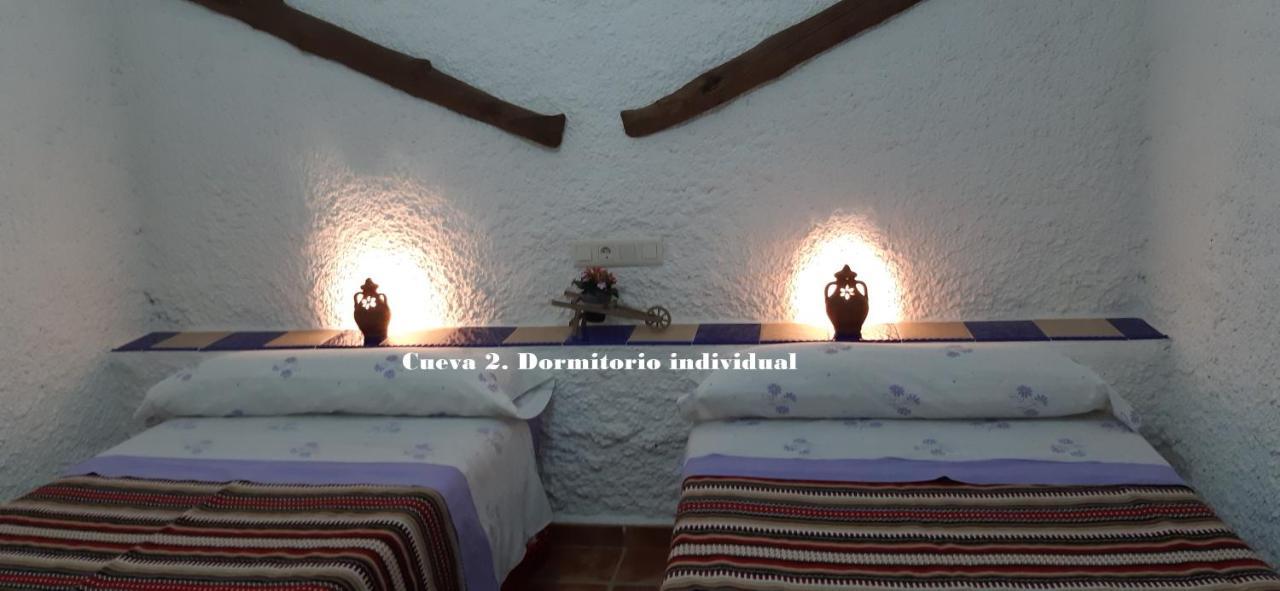 Cuevas Lourdes Villa Benamaurel Buitenkant foto